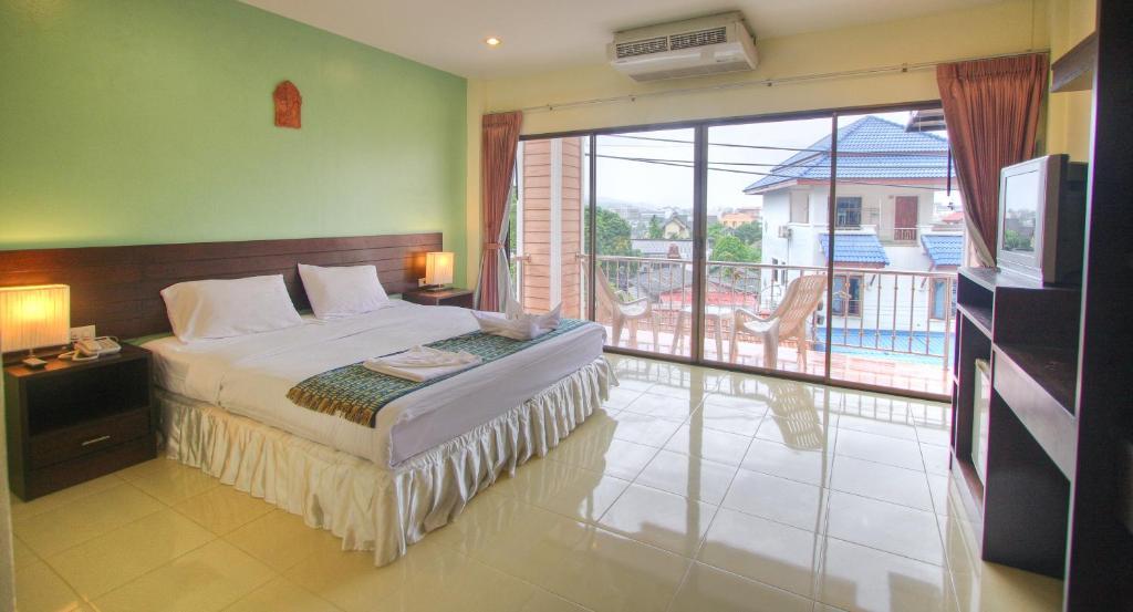 Absolute Guesthouse Phuket Patong Habitación foto